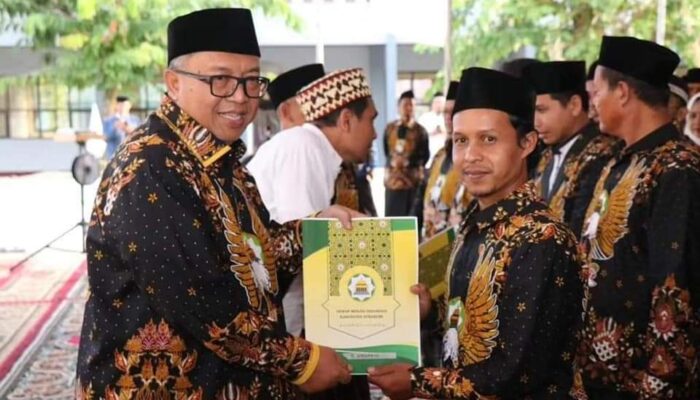 Pelantikan Dmi Wilayah VI, Bupati Minta Pengurus Bersinergi Maksimalkan Fungsi Mesjid