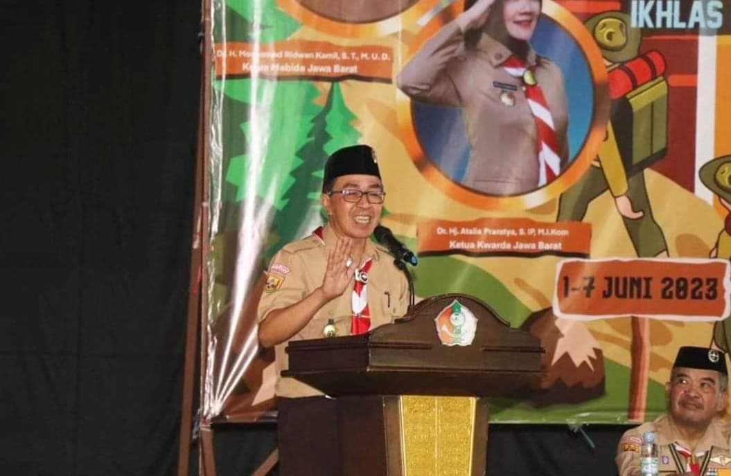 Kak Ade Suryaman Kwarcab Pramuka