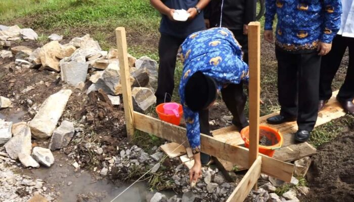 Peletakan Batu Pertama Gedung STISIP WPM, Sekda Dorong Generasi Bangsa ke Pendidikan yang Lebih Tinggi