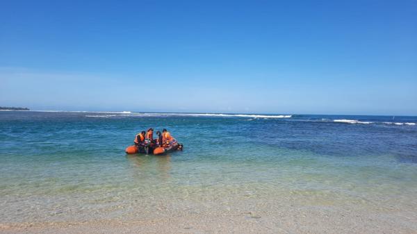 Pantai pasir putih sukabumi