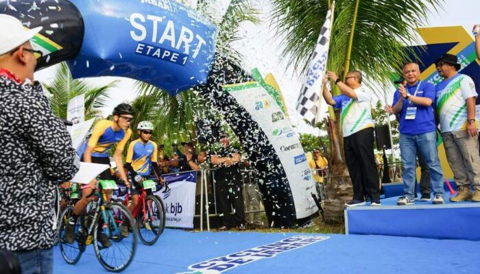 Promosi Potensi Pariwisata, Bupati Sukabumi Lepas 145 Peserta Cycling de Jabar 2023