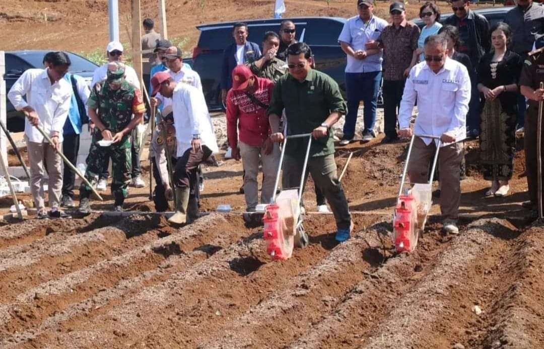 Wabup Dorong Pertanian Sorgum Mandiri Agro Solusi Indonesia, untuk Kesejahteraan Petani Sukabumi