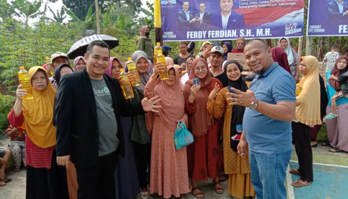 Syukuran Sahabat Ferdy Ferdian: Door Prize dan Minyak Gratis untuk Warga Parakansalak