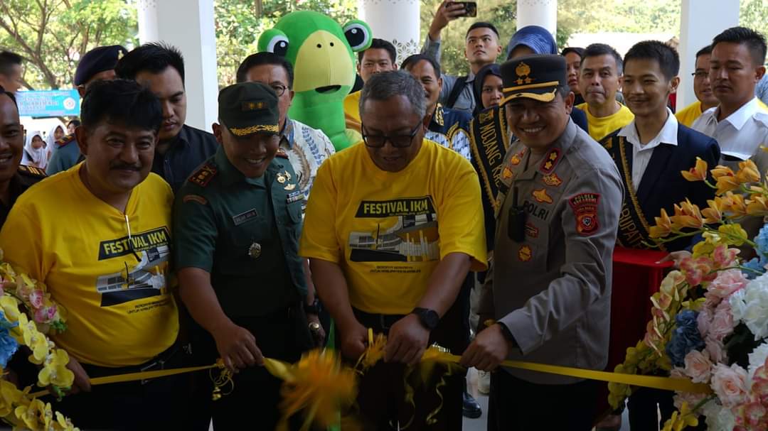 Gedung Promosi Dan Pusat Pengembangan IKM Diresmikan Bupati Sukabumi