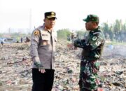 Sambut HUT TNI ke-78, Kodim 0622 Kabupaten Sukabumi Gelar Aksi Bersih Pantai Cibutun