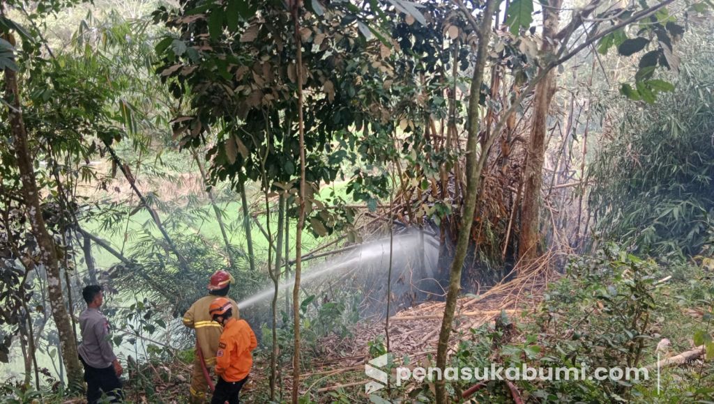 Kebakaran rumpun bambu cidahu