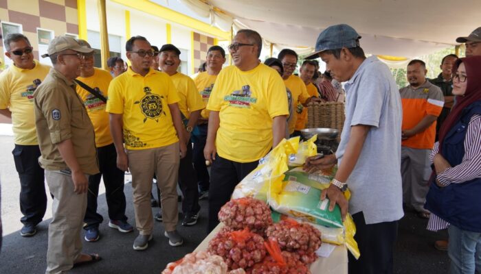 Disdagin Dampingi Bupati Resmikan Gedung IKM Opak Ketan Jampang