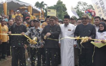 Bupati Resmikan Ruas Jalan Cikakak-Ciputat, Warga Ucapkan Terimakasih