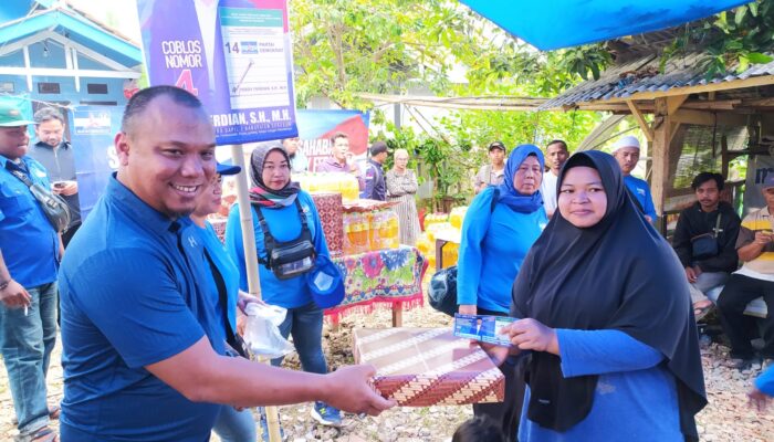 Ferdy Ferdian Bazar Minyak Goreng di Cicurug, Warga Antusias