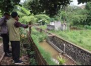 Sekda Ade Suryaman Pantau Titik Lokasi Banjir Sukalarang