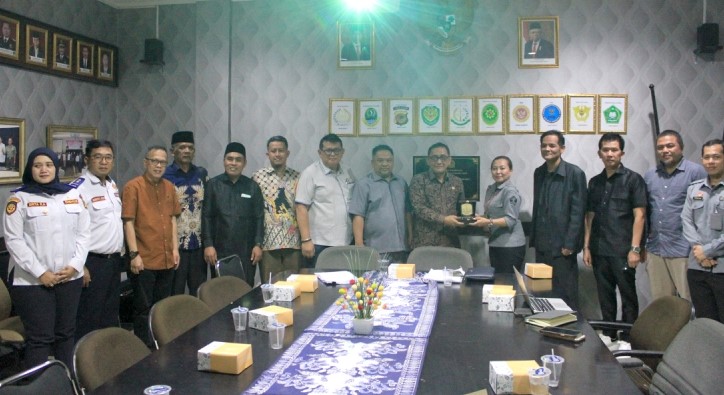 DPRD Sukabumi Bahas Tiga Raperda Penting di Kanwil Kemenkumham Jabar