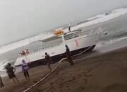 Kapal Misterius Terdampar di Sukabumi, Penumpang Kabur