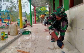 Jelang Penutupan TMMD di Cikidang, Satgas dan Masyarakat Gencar Selesaikan Sasaran Fisik