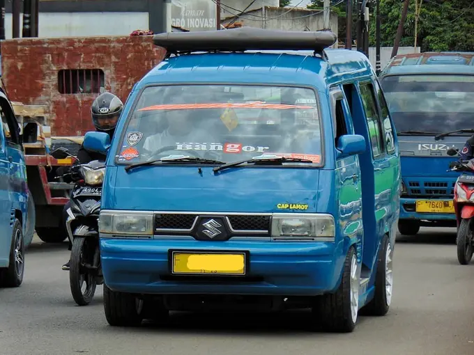 Kepala Bocor, Sopir Angkot di Getok Pengamen di Cicurug