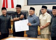 Pacu Tata Kelola dan Demokrasi, DPRD Sukabumi Ketok Dua Raperda Kunci