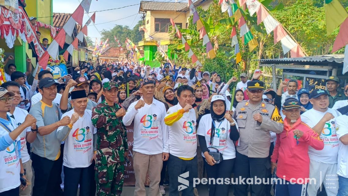 Warga Desa Girijaya Semarakkan HUT ke-43 dengan Jalan Santai