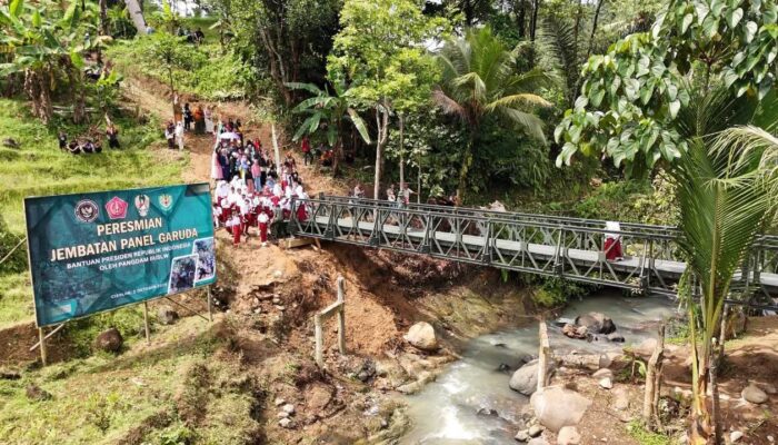 Pangdam III Siliwangi Resmikan Jembatan Panel Garuda, Bupati: Dukung Pemerataan Pembangunan