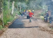 DPU Sukabumi Genjot Perbaikan Ruas Jalan Sagaranten–Pasirbandung, Progres Capai 85 Persen