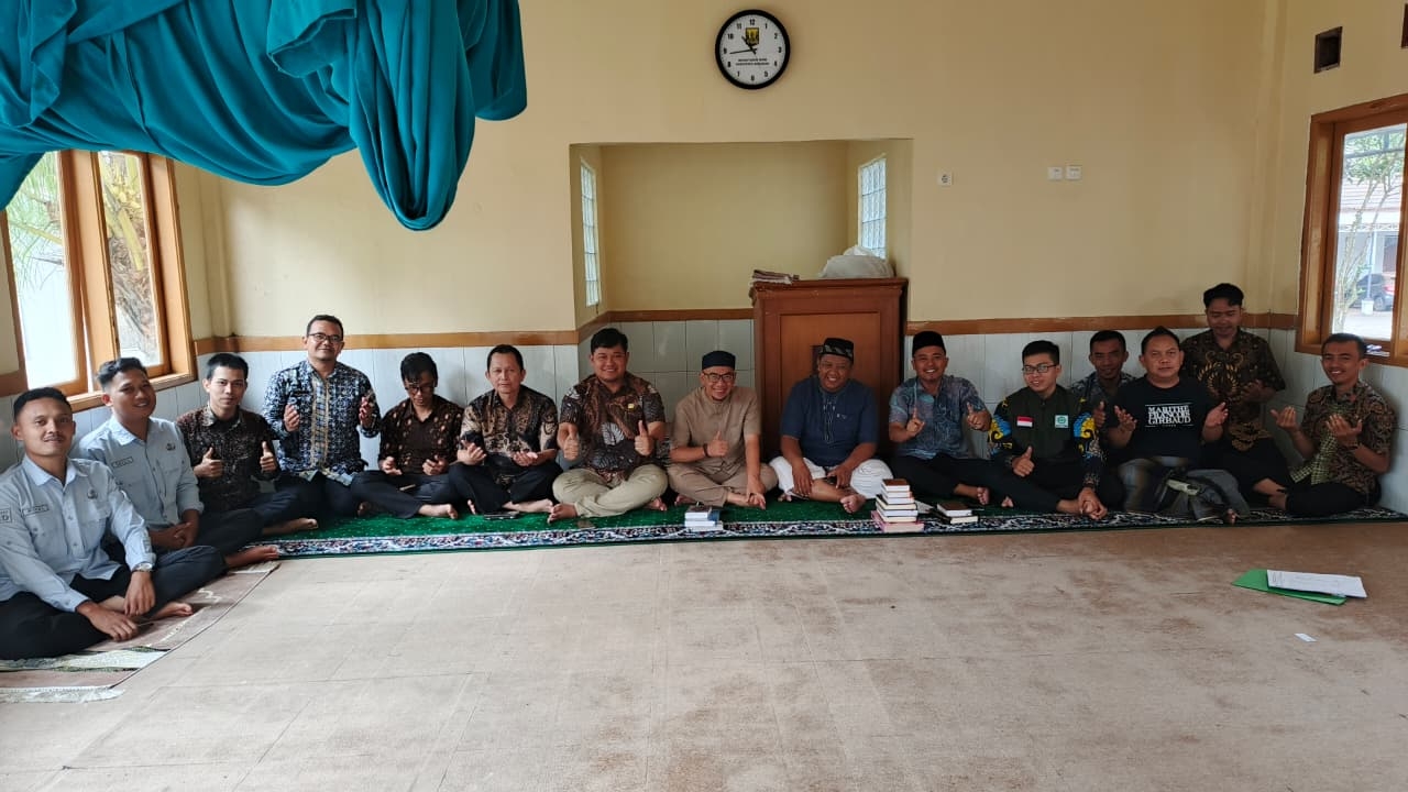 Ramadhan di Sekretariat DPRD Sukabumi: Tadarus hingga Santunan Anak Yatim