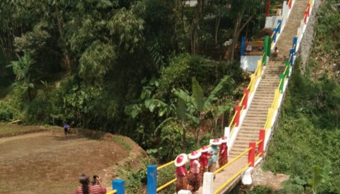 Jejak Kolonial di Tangga Seribu, Destinasi Wisata Ngabuburit Warga Sukabumi