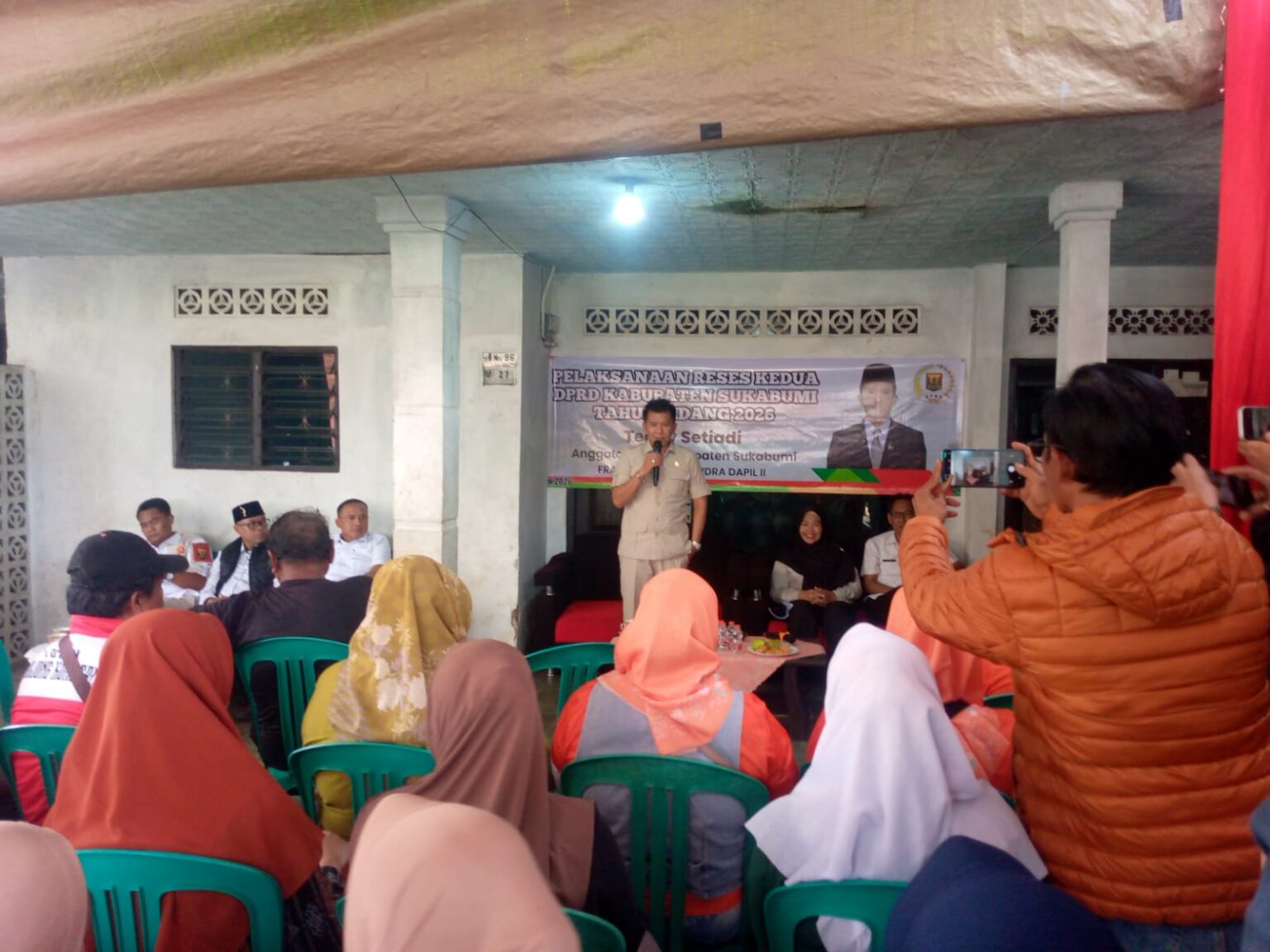 Teddy Setiady Serap Aspirasi Warga Pondokkaso Landeuh di Reses II DPRD Sukabumi