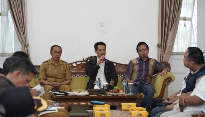 Sekda Sukabumi Terima Tim PPTPKH Jabar, Bahas Verifikasi Lahan di Empat Wilayah