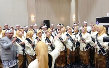 Saat 35 Personel Bapeni Bernyanyi, Ketua DPRD Sukabumi Ikut Larut dalam Suasana