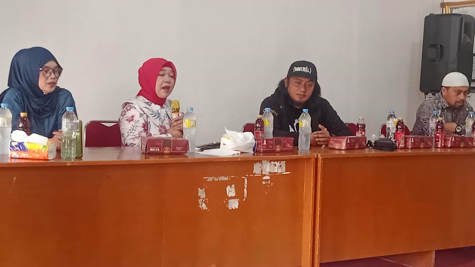 Reses DPRD Jabar di Cicurug, Lina Ruslinawati Edukasi Pemilih Pemula agar Tak Salah Pilih