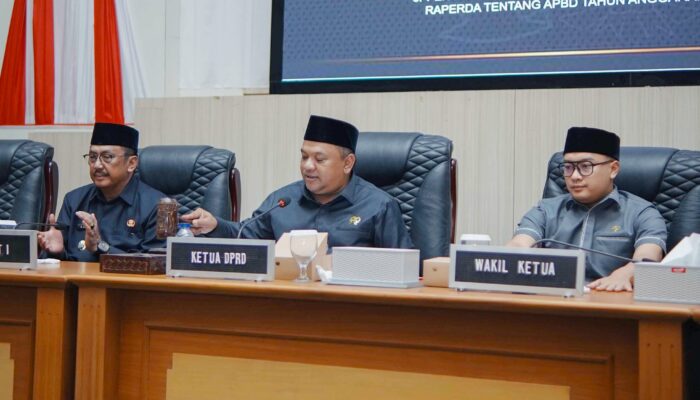 Paripurna ke-23 DPRD Kabupaten Sukabumi Bahas Dua Raperda dan Pandangan Fraksi atas APBD 2027